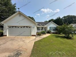 featured image of 1003 Ravenswood Dr