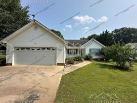 1003 Ravenswood Dr - Photo 1 of 1