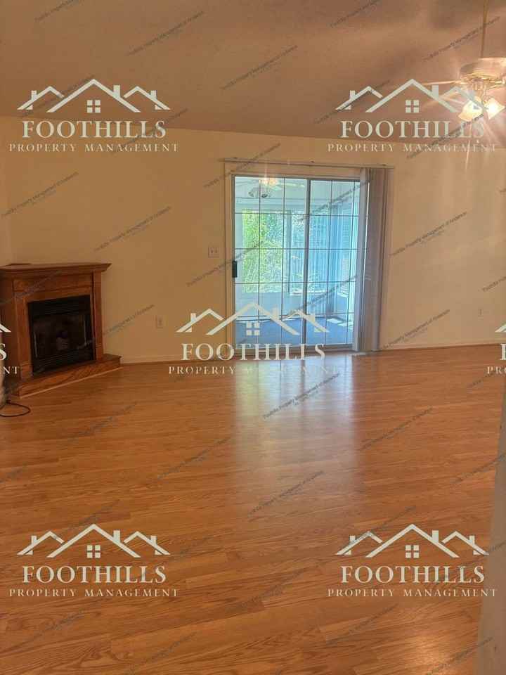 1003 Ravenswood Dr - Photo 2 of 22