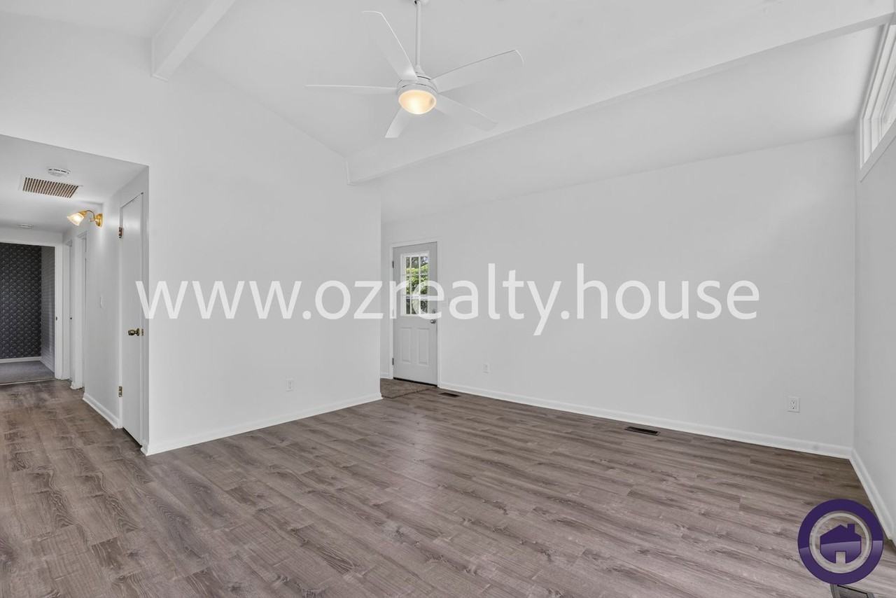 1214 Elco Ave - Photo 5 of 18