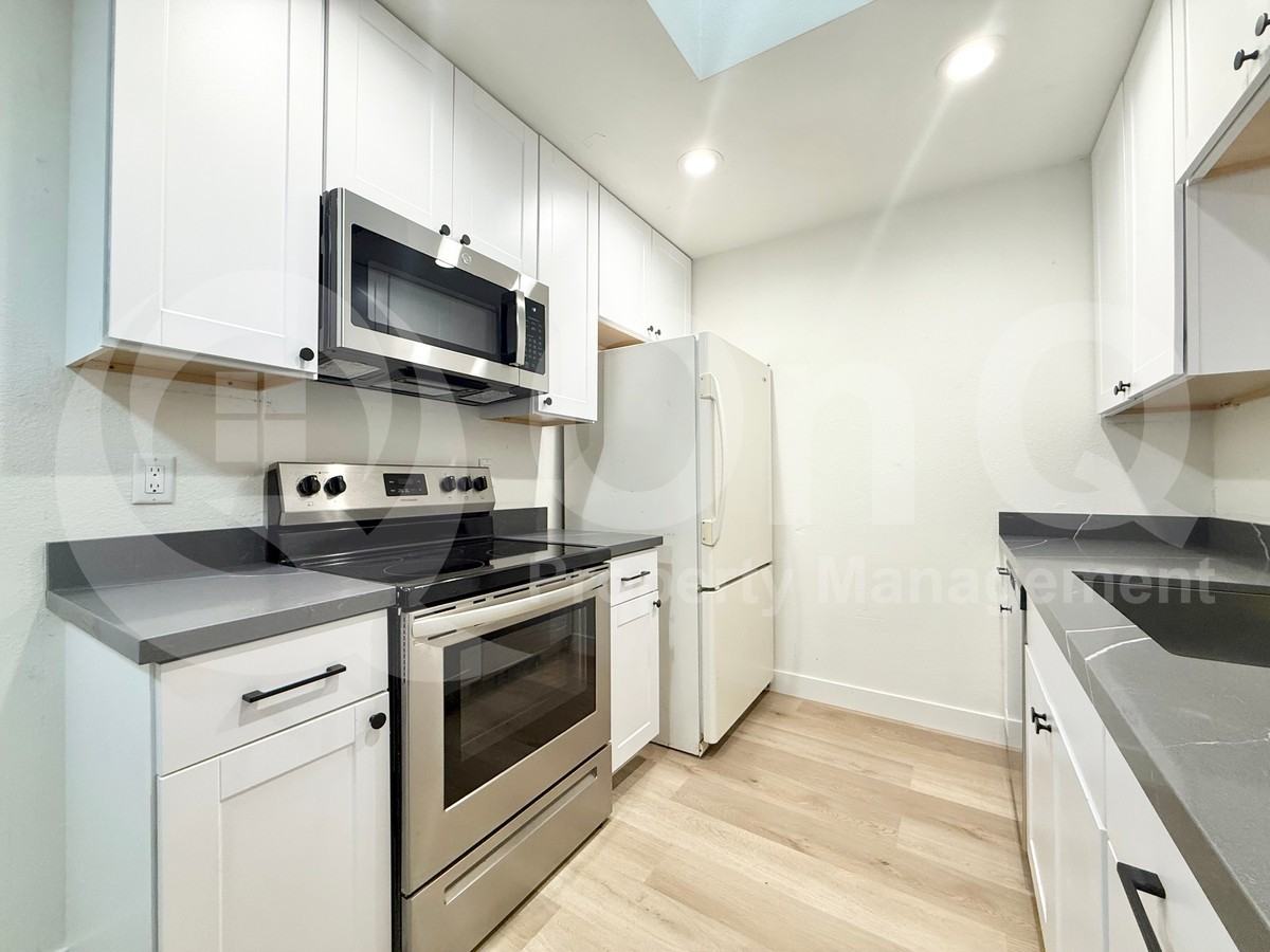 9015 W Elm St #7 - Photo 4 of 19