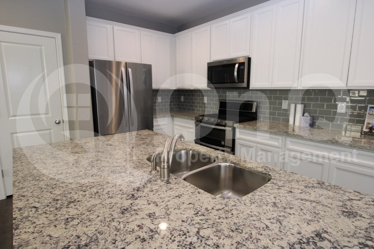 17222 N 9th Pl - Photo 2 of 29
