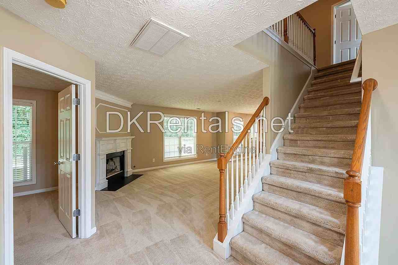 41 Branch Ct - Photo 4 of 39