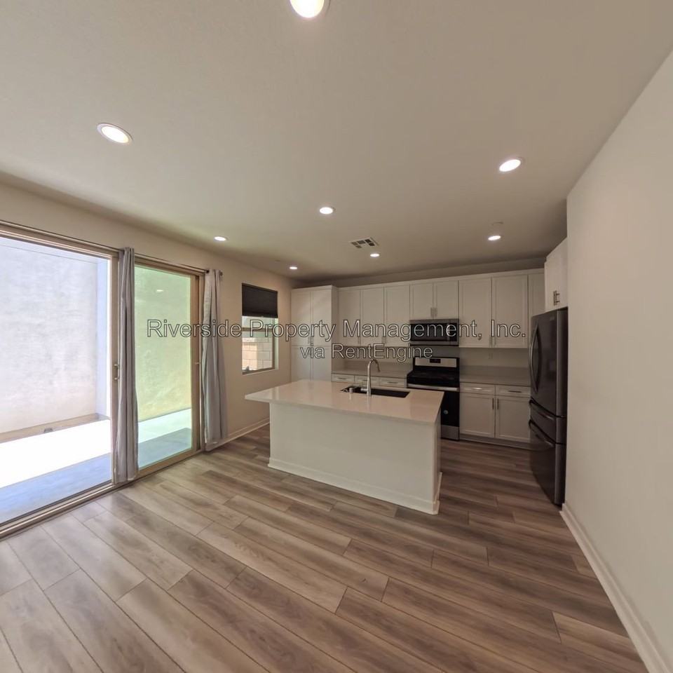 16008 Jamie Ln #1 - Photo 6 of 41