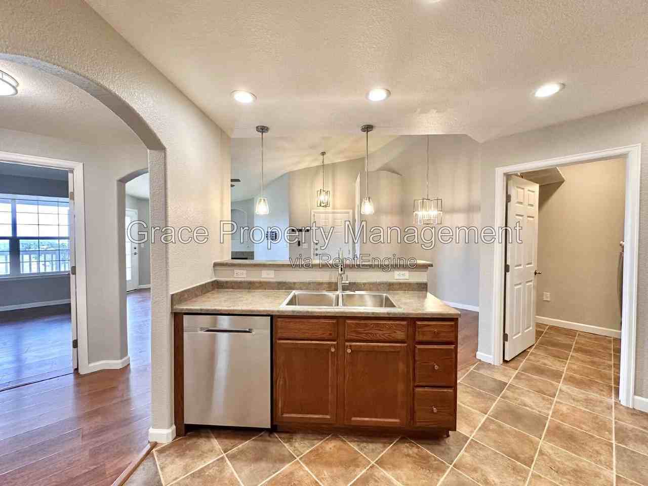 5735 N Genoa Way #306 - Photo 5 of 23