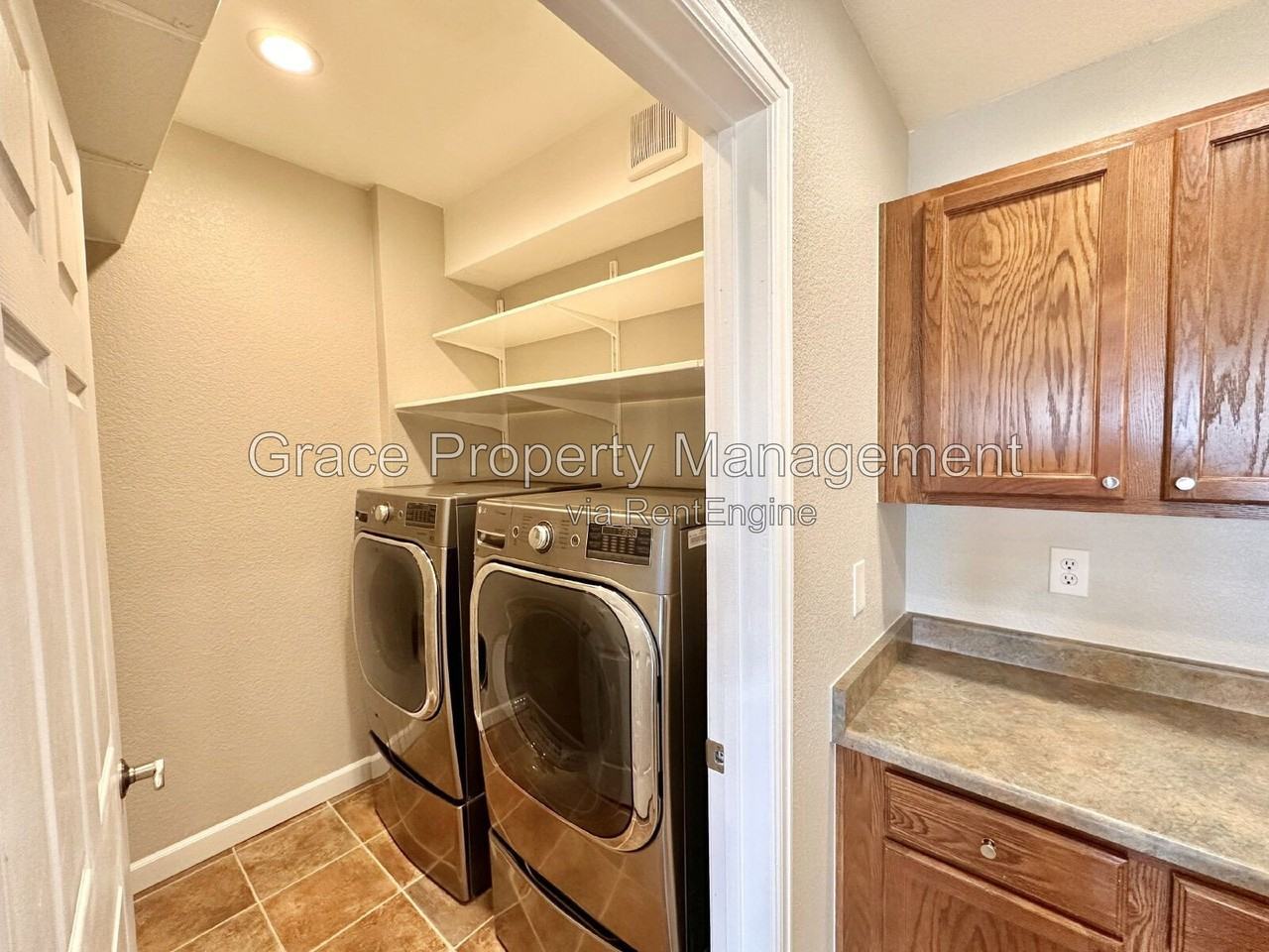 5735 N Genoa Way #306 - Photo 6 of 23