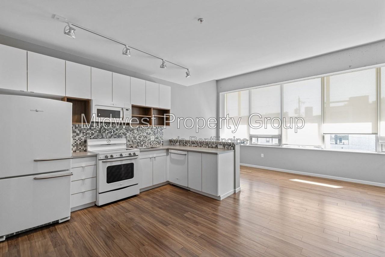 4100 Lindell Blvd #201 - Photo 2 of 20