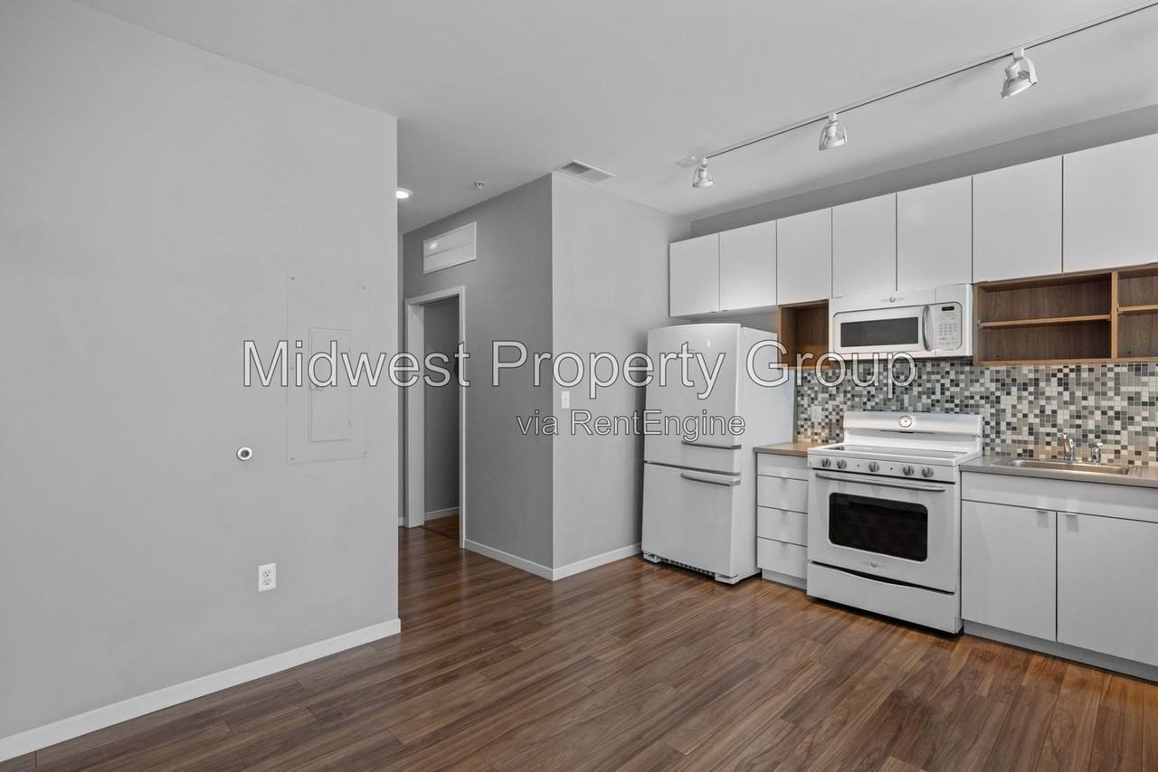 4100 Lindell Blvd #201 - Photo 5 of 20