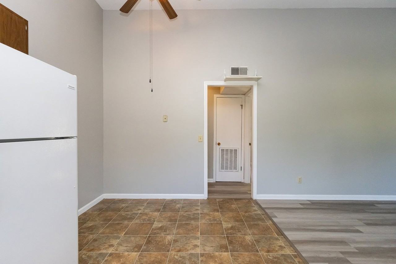 52 Nicole Ln - Photo 7 of 13