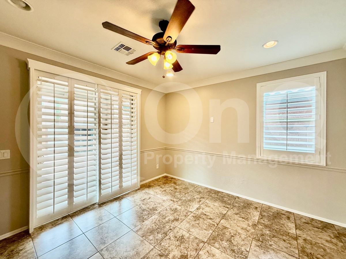 12025 W Avenida Del Rey - Photo 5 of 27