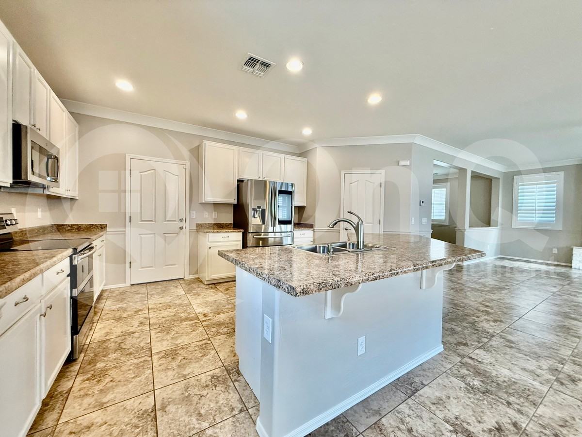 12025 W Avenida Del Rey - Photo 7 of 27