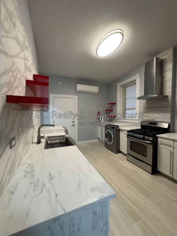 2307 S Leavitt St #1 - Photo 2 of 14