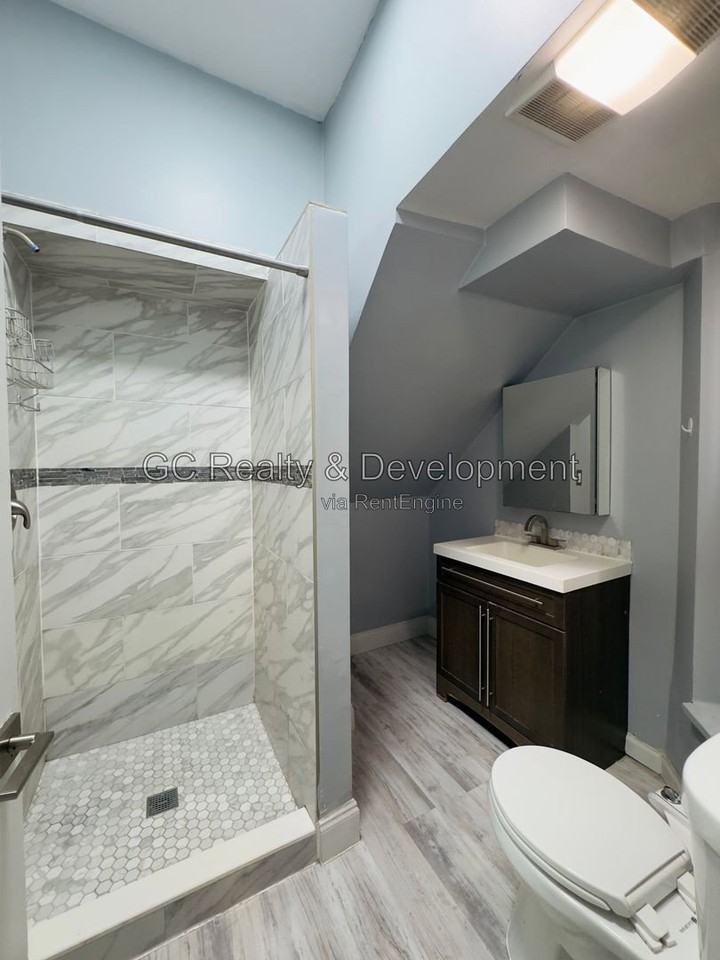 2307 S Leavitt St #1 - Photo 7 of 14