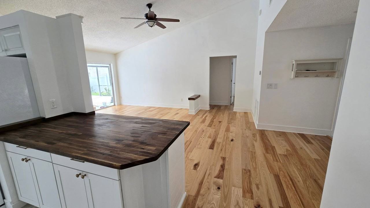 211 N Cervidae Dr - Photo 5 of 19