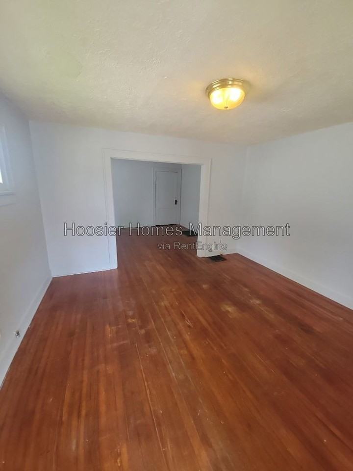 2177 S Delaware St #1 - Photo 3 of 15