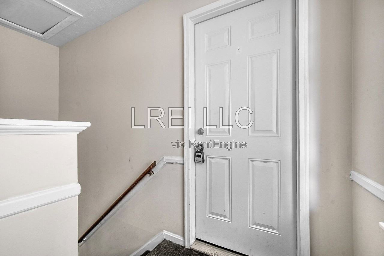 3316 Noe Way #8 - Photo 2 of 14