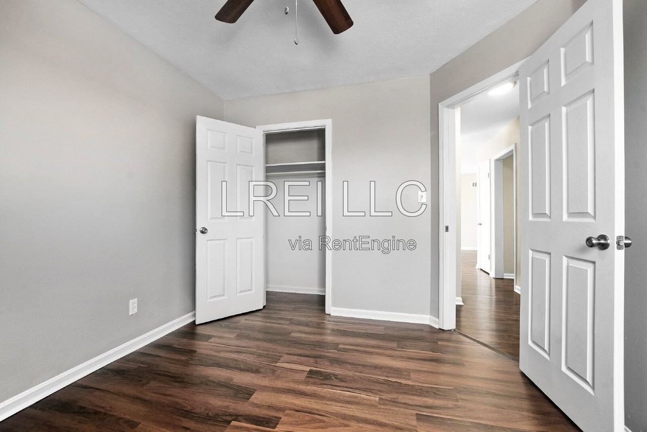 3316 Noe Way #8 - Photo 7 of 14