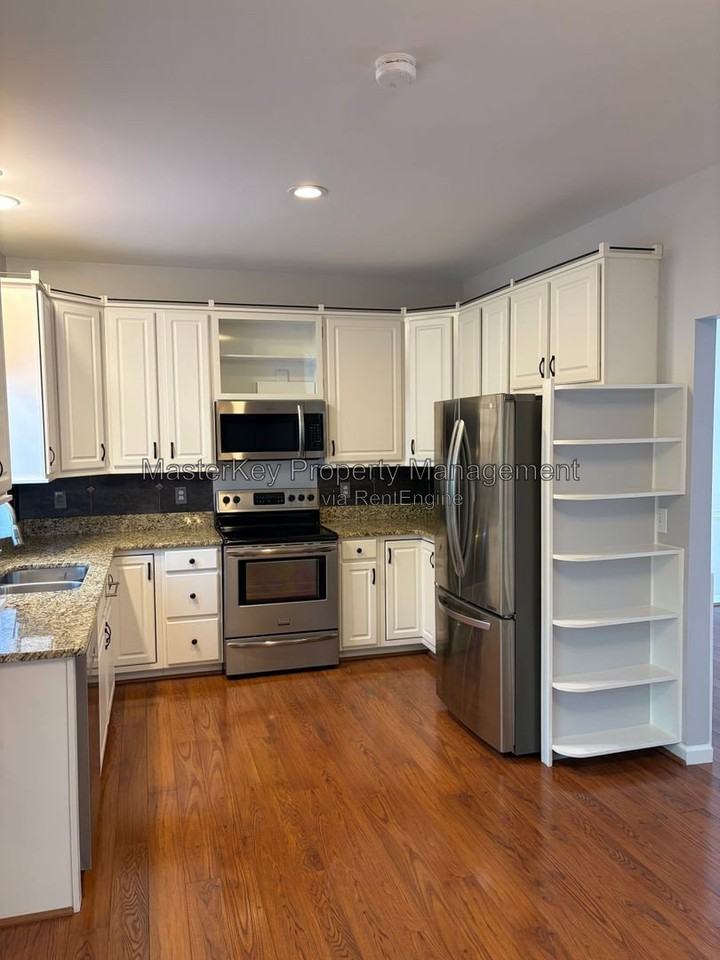 2300 Clerestory Pl - Photo 2 of 24