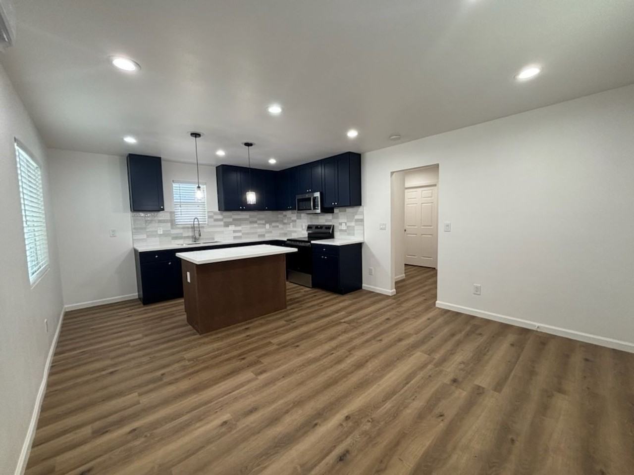 942 W El Morado Ct #C - Photo 2 of 13