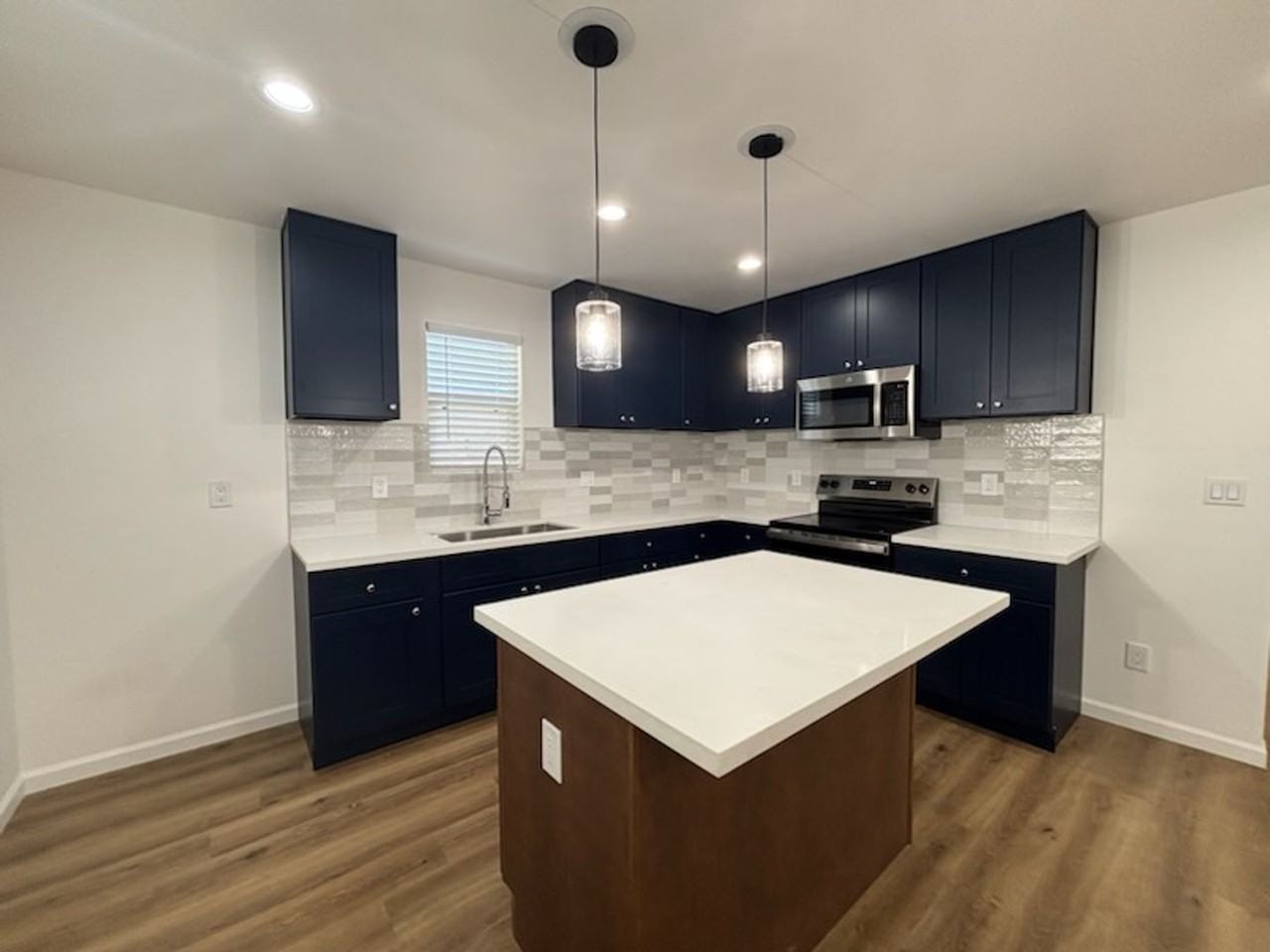 942 W El Morado Ct #C - Photo 4 of 13
