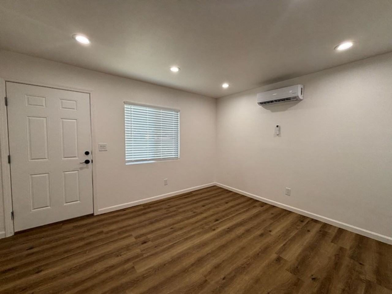 942 W El Morado Ct #C - Photo 5 of 13