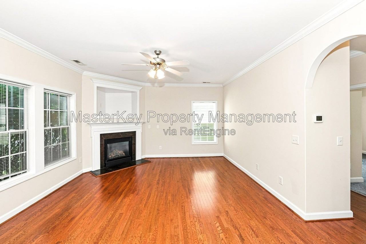 725 Keystone Park Dr - Photo 5 of 34