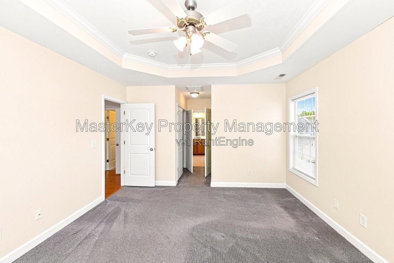725 Keystone Park Dr - Photo 7 of 34