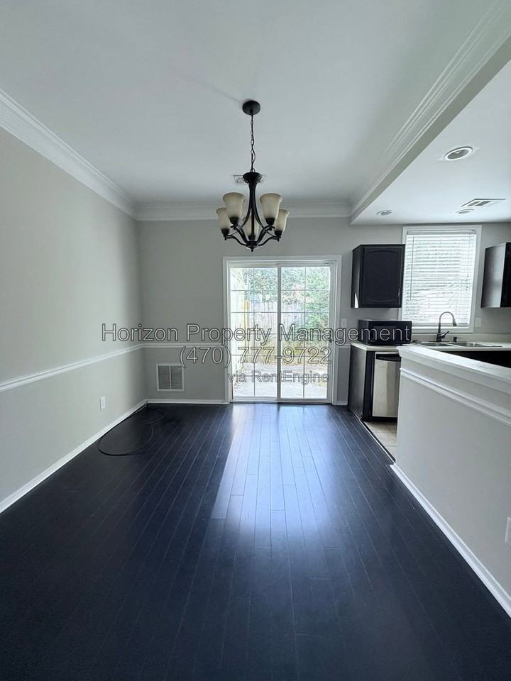 3924 Hancock Cir - Photo 7 of 24