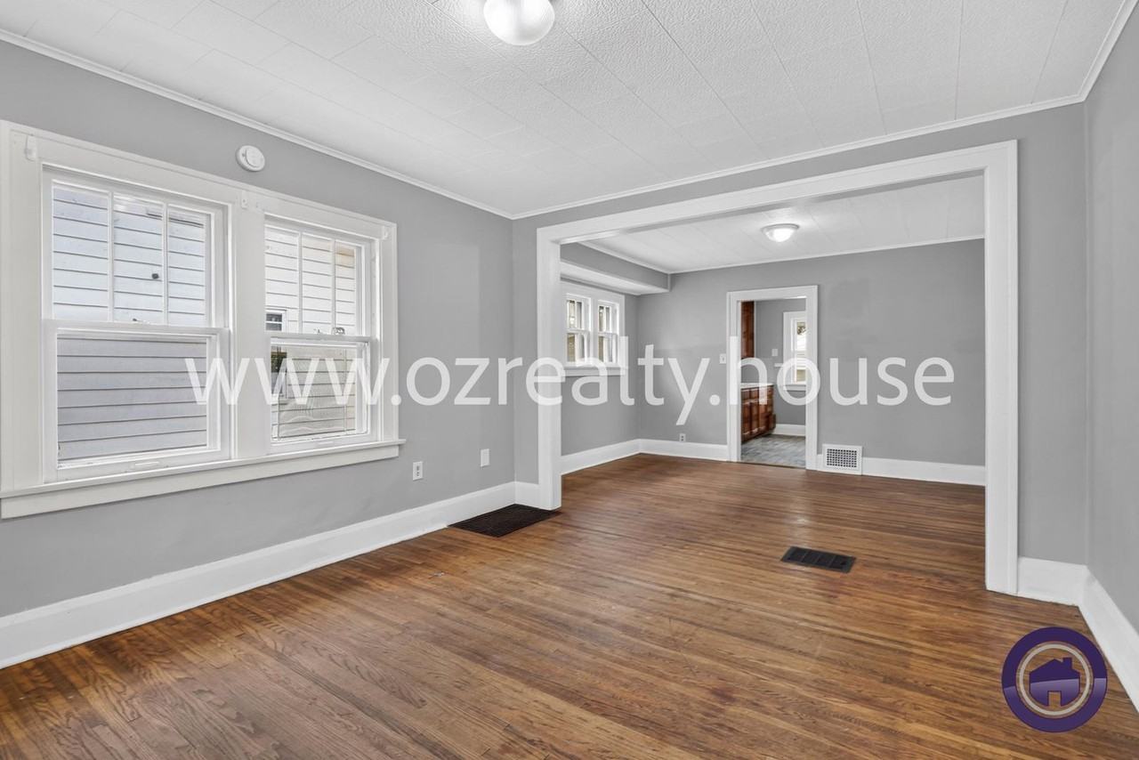 3644 Leybourn Ave - Photo 6 of 18