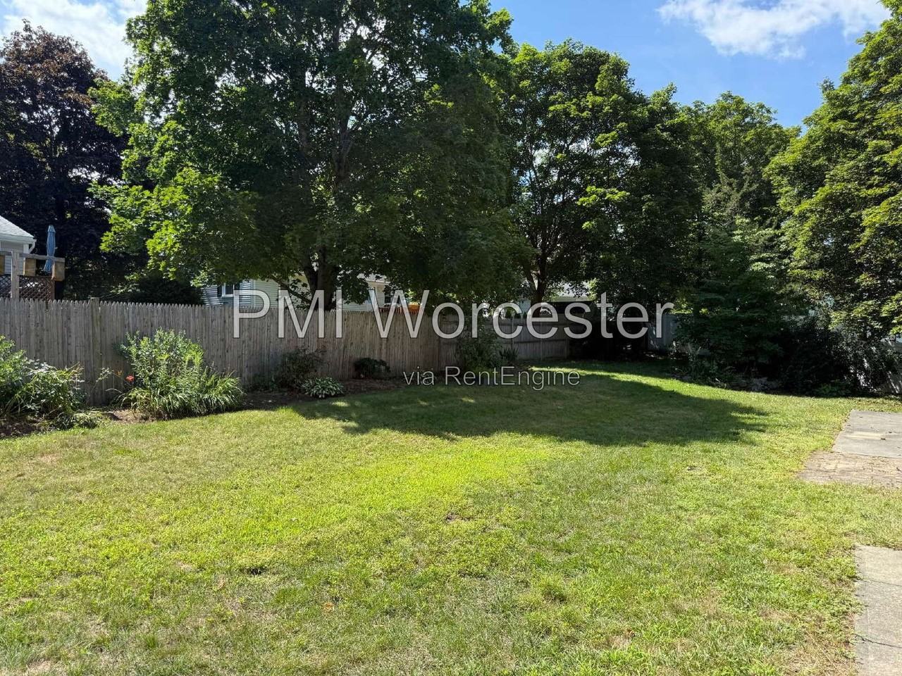 16 Seneca St - Photo 7 of 28