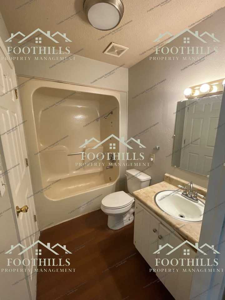 208 N Major Rd #D - Photo 7 of 8