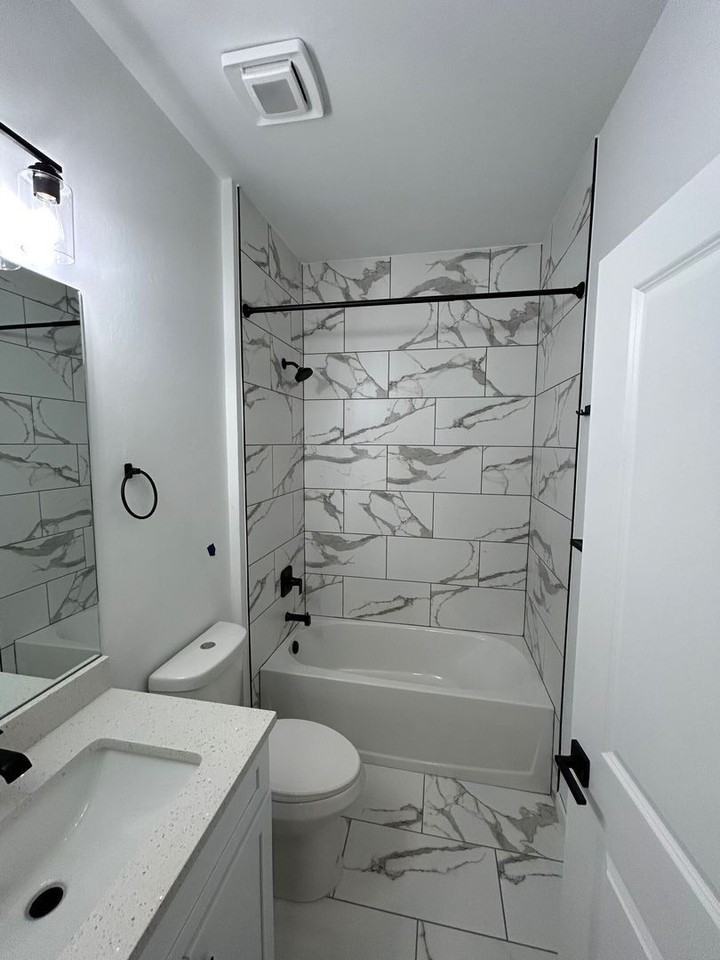1112 Bismarck Rd - Photo 5 of 34