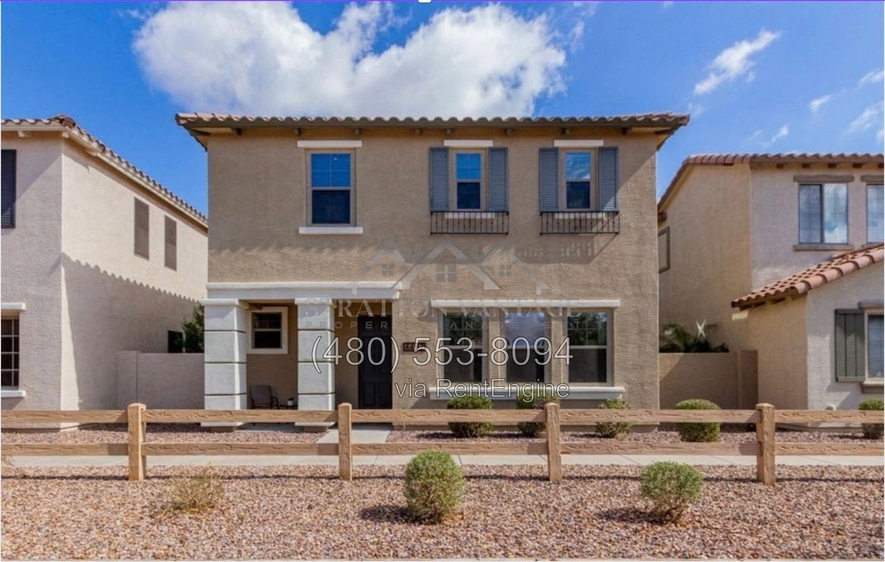 4467 E Remington Dr