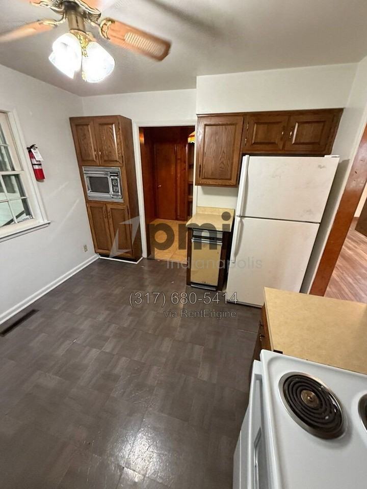 1204 N Lincoln St - Photo 5 of 39