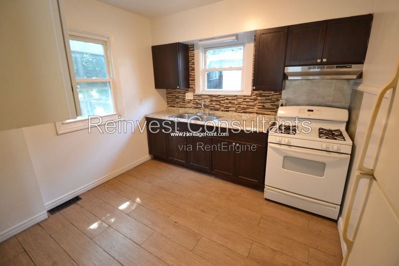 7116 Dillward Ave - Photo 5 of 8