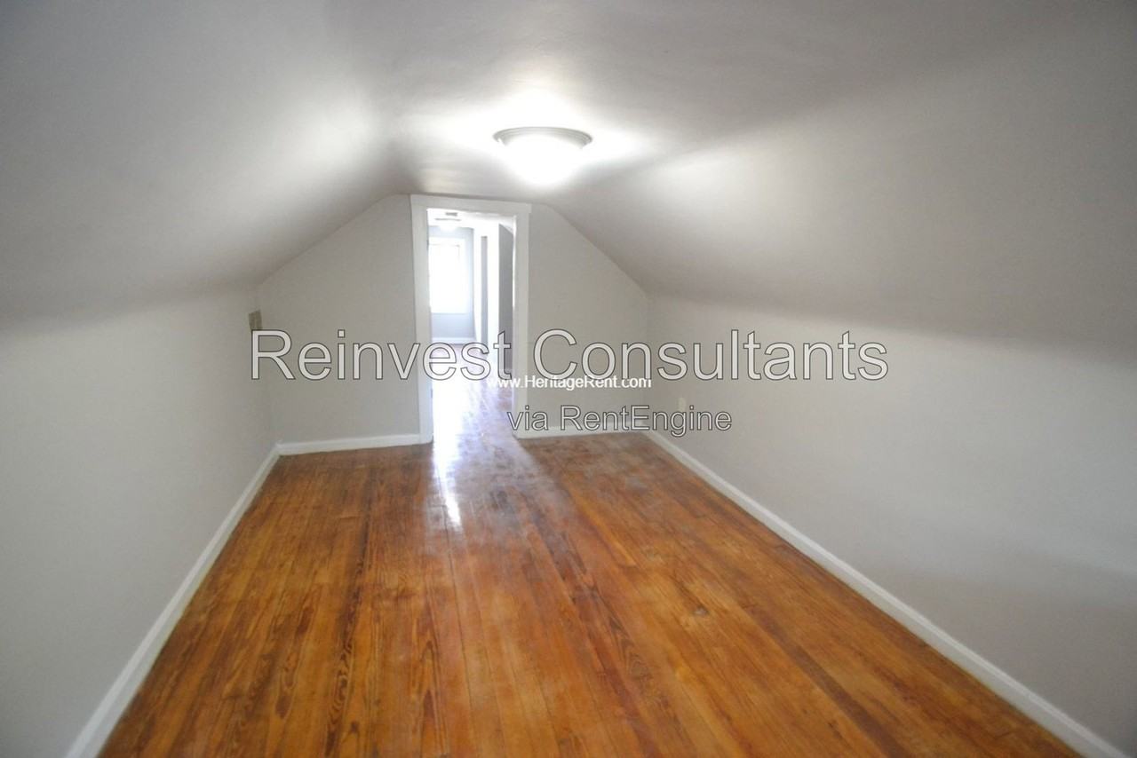 7116 Dillward Ave - Photo 6 of 8