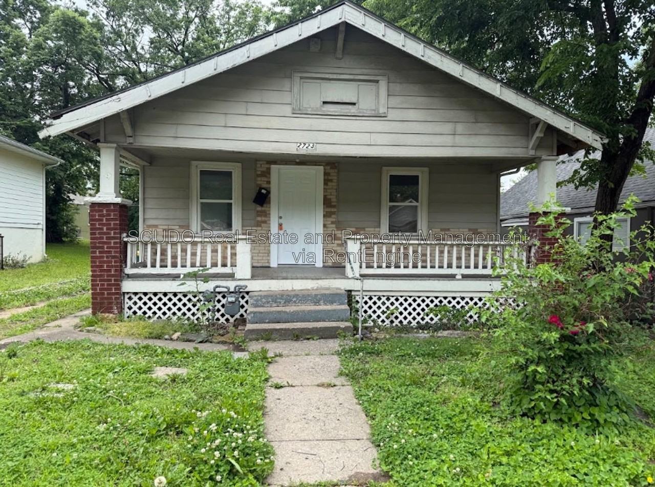 2723 Lathrop Ave