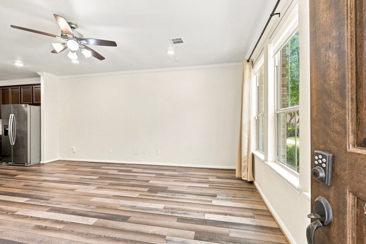 9460 Caddo Ridge Ln - Photo 5 of 25