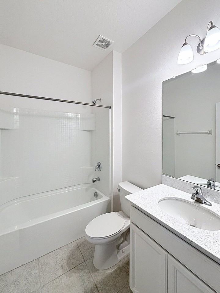 6310 Goldcoast Ave - Photo 7 of 30