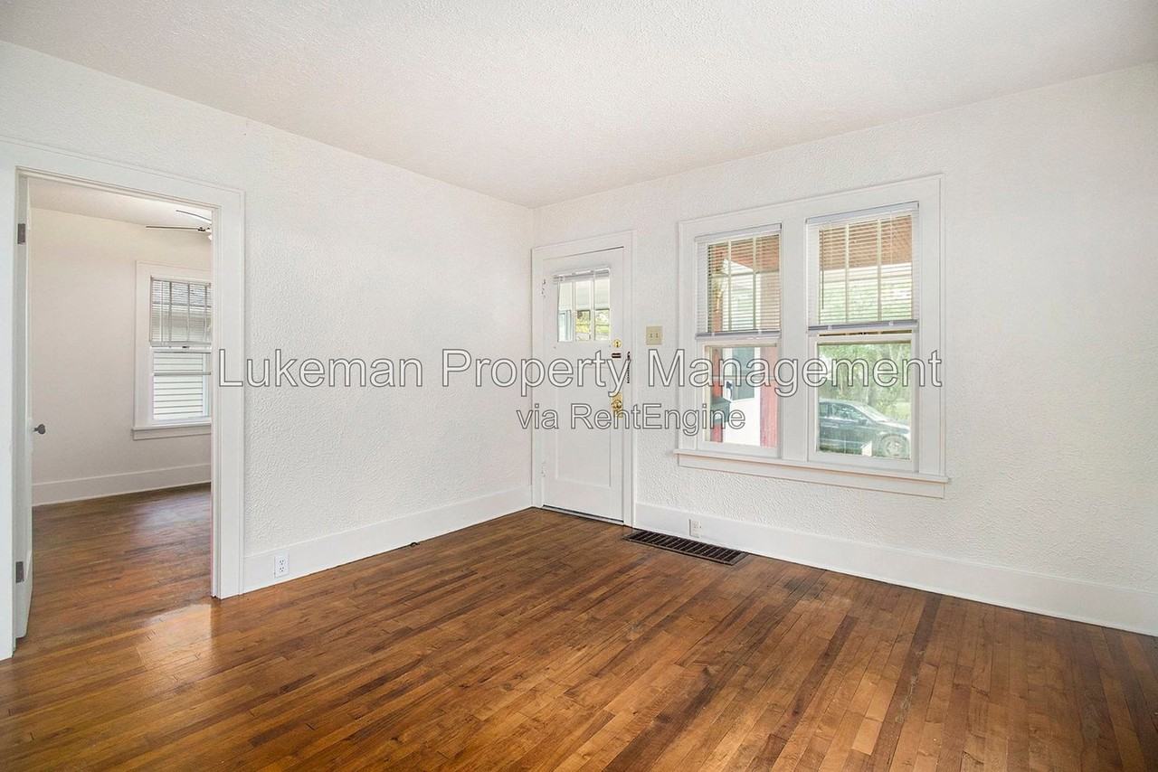 539 Gayle Ave - Photo 5 of 15