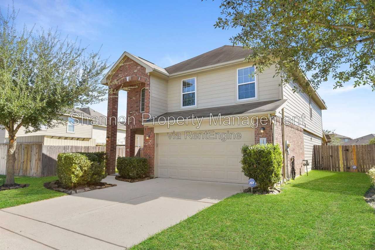 11711 Red Hummingbird Dr - Photo 2 of 39