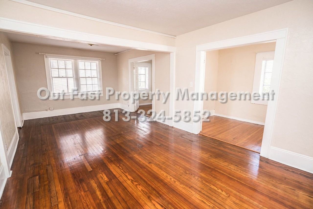 545 2nd St N - Photo 4 of 26
