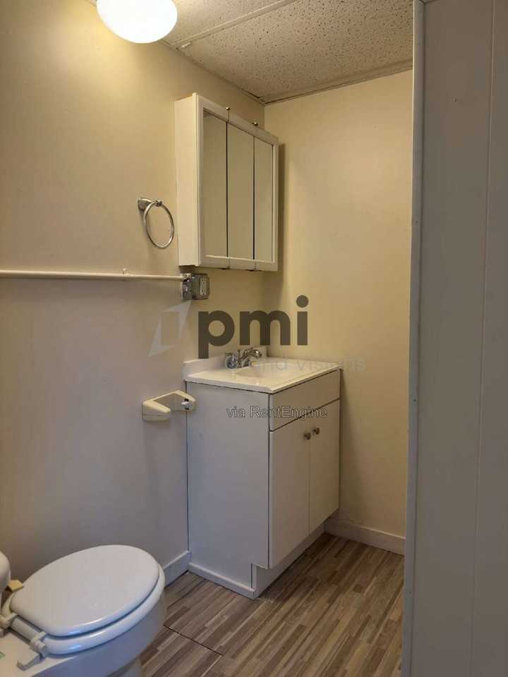 601 1/2 Monroe Ave #14 - Photo 5 of 18