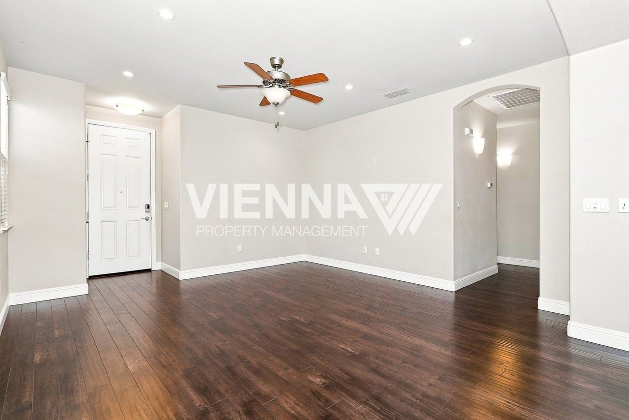 2768 Poppintree Ln - Photo 3 of 21
