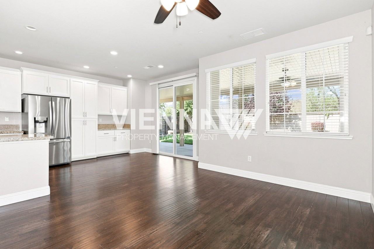 2768 Poppintree Ln - Photo 5 of 21