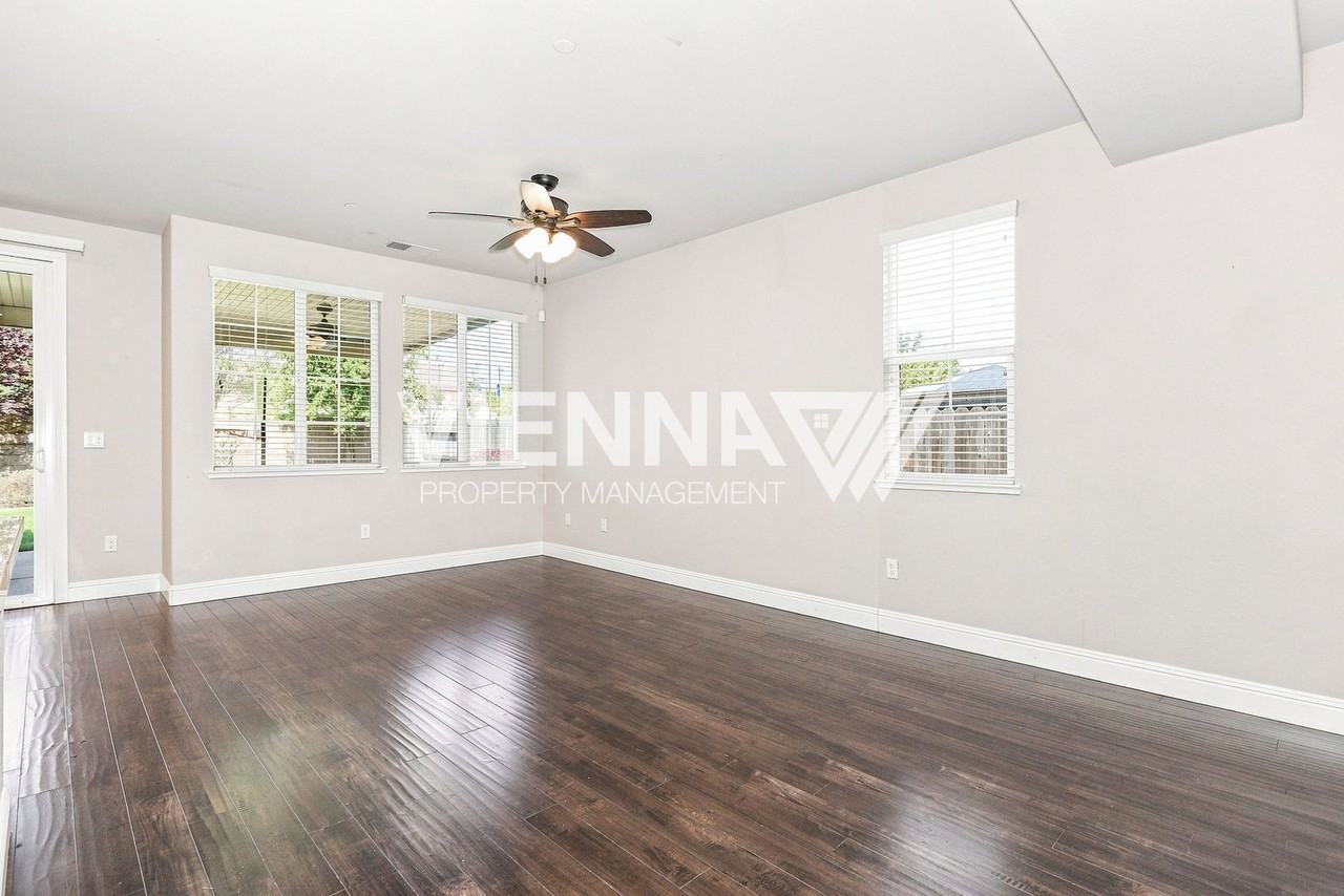 2768 Poppintree Ln - Photo 6 of 21