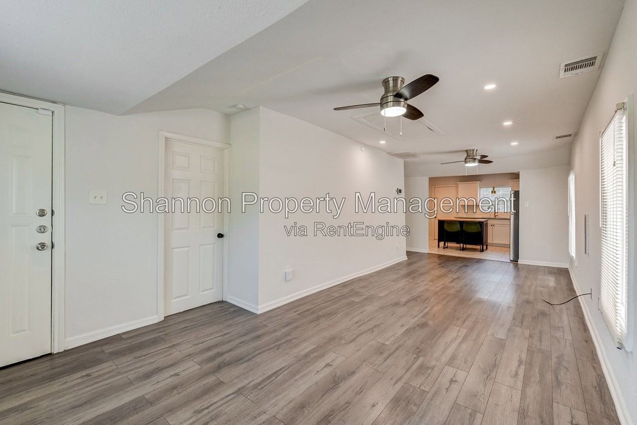 100 E 33rd St - Photo 2 of 20