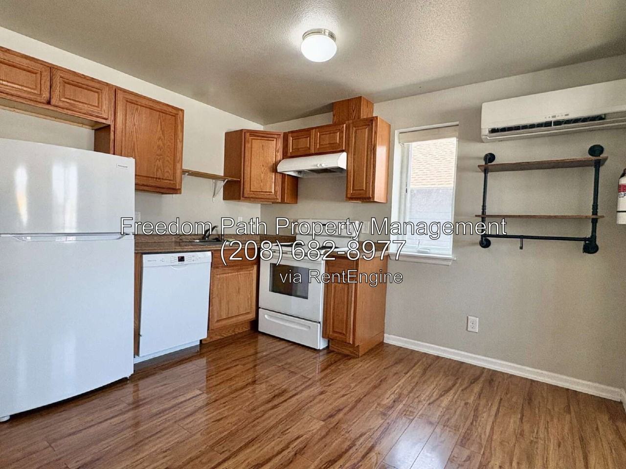 1212 E Sherman Ave #1 - Photo 4 of 10