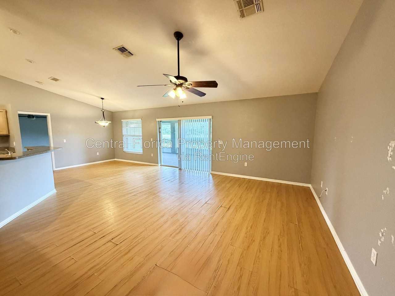3805 Springlake Village Ct - Photo 3 of 24