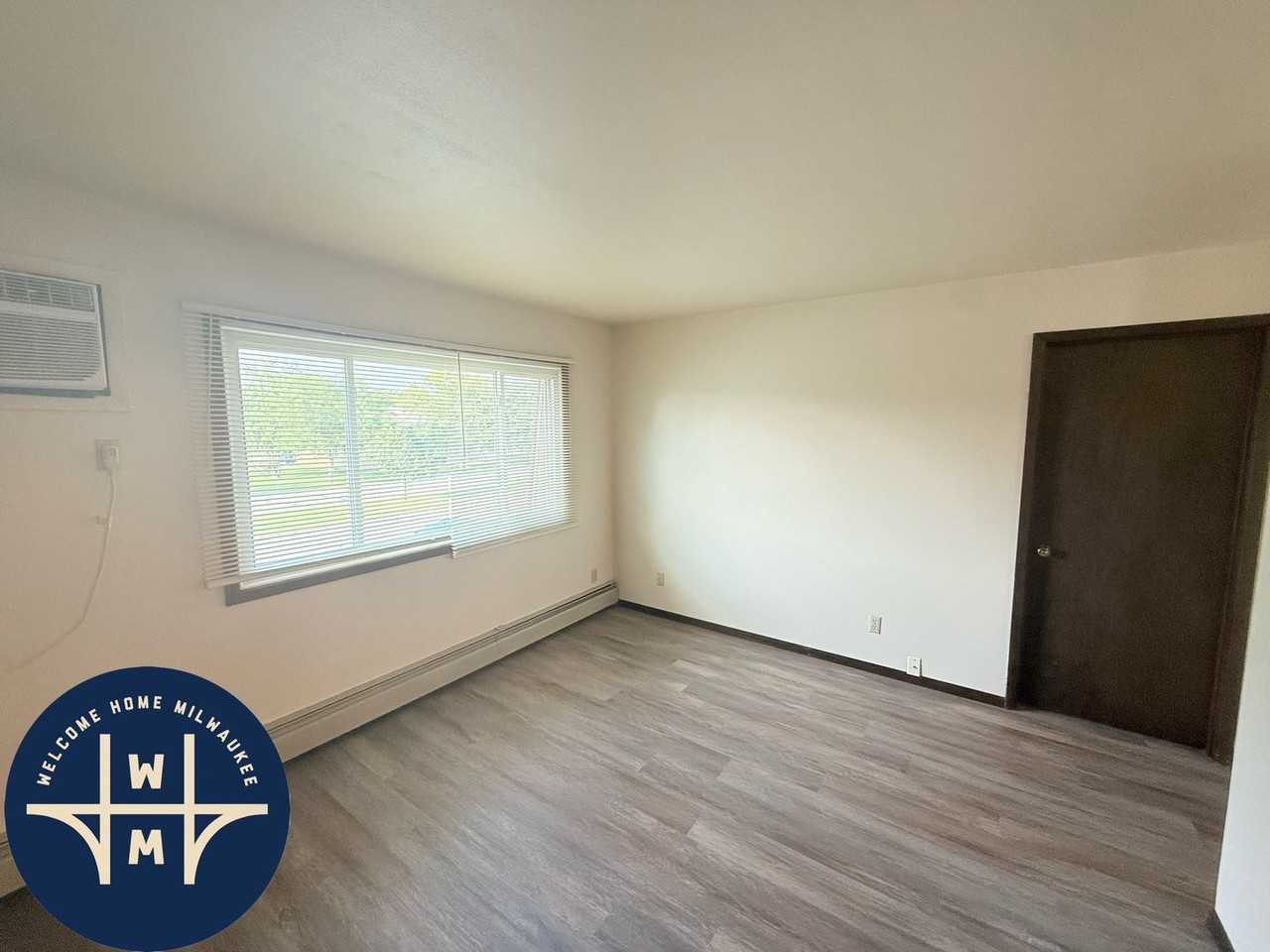 8223 W Oklahoma Ave #7 - Photo 6 of 10